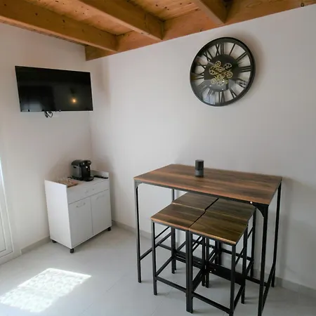 Renove 2/3 Pers, Jardin Commun, 750m Plage, 850m Centre-ville - Fr-1-22-350 *