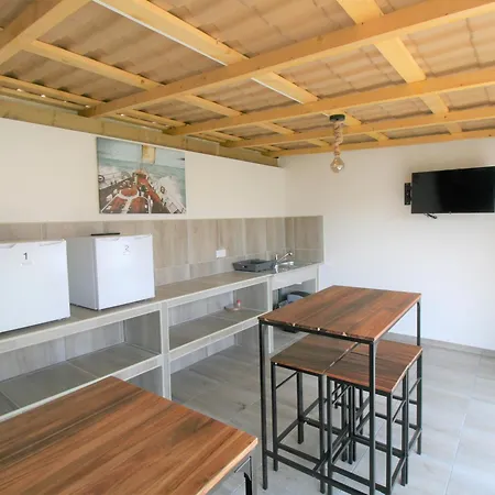 Renove 2/3 Pers, Jardin Commun, 750m Plage, 850m Centre-ville - Fr-1-22-350 *